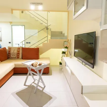 La Cornisa Vivac House *